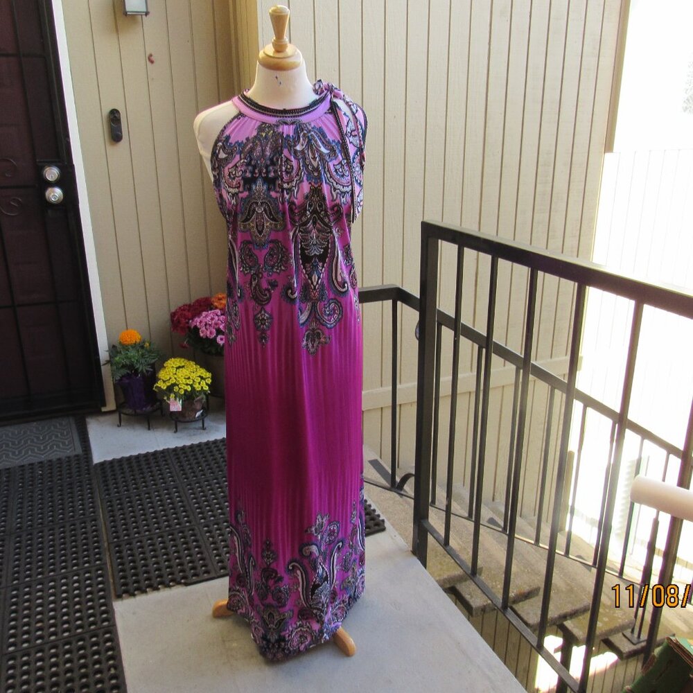 #418  NEW WOMAN'S LONG FLOWY SUMMER DRESS BY ACE FASHION  (SIZE 14)
